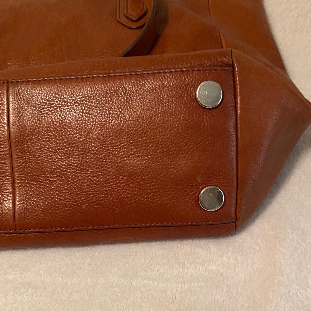 Fossil Tan Leather Shoulder Bag - Picture 10 of 17